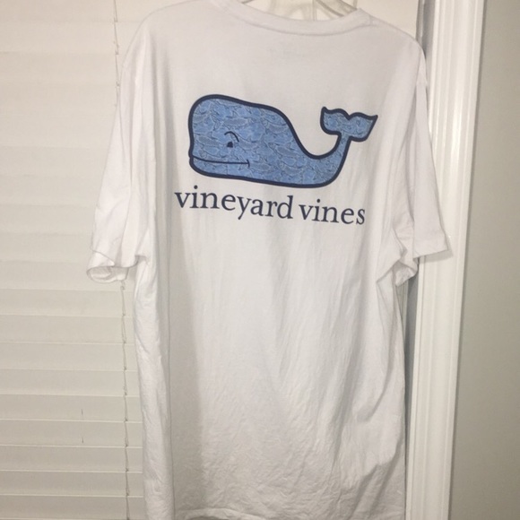 Vineyard Vines T Shirt - Picture 2 of 4
